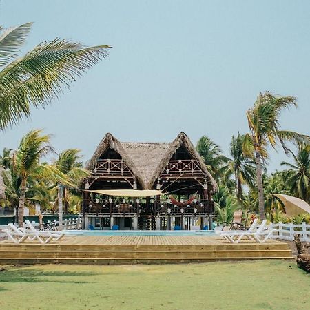 Los Olivos La Playa Hotel Y Restaurante Escuintla Ngoại thất bức ảnh